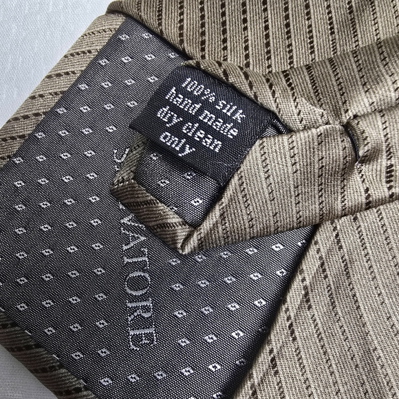 Salvatore Pellegrino 100% Silk Tie Golend Tan With Black Pinstripe EUC - Picture 7 of 7